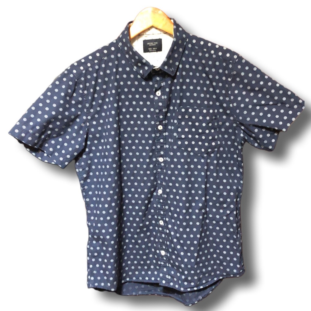 Level Ten button down shirt size medium